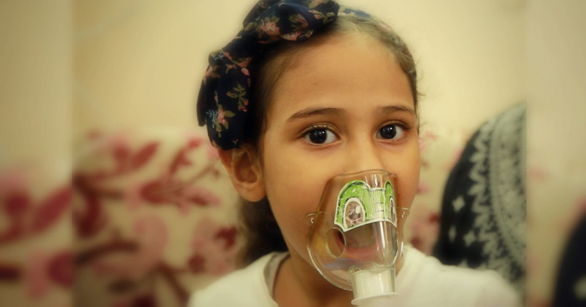 delhi-let-this-5-year-old-girl-breathe